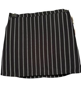 NWT Forever 21 size 27 Mini Skirt with black and White Pinstripes